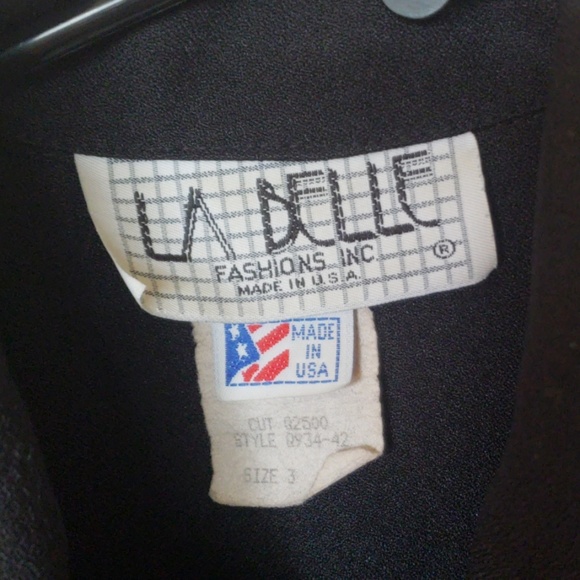 Button up - Picture 3 of 7